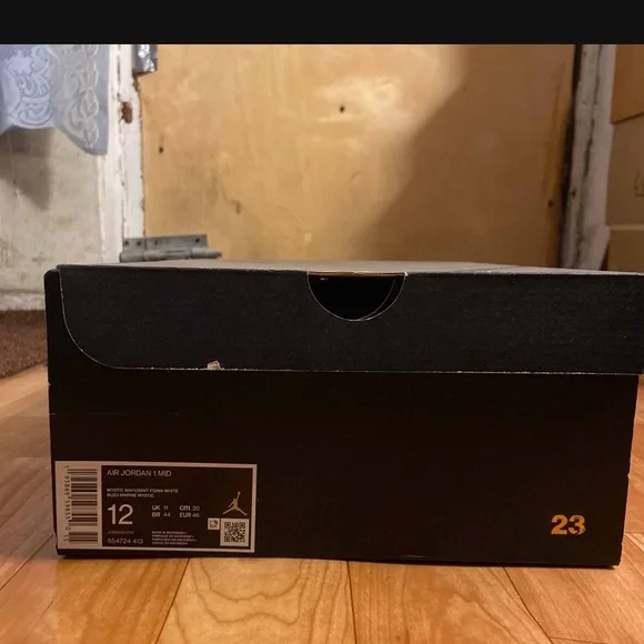 Air Jordan 1 Mid “Blue Mint” - Picture 9 of 11